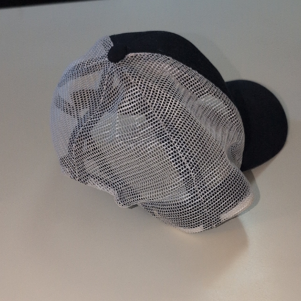 YETI Black and White Trucker Hat - Picture 5 of 6